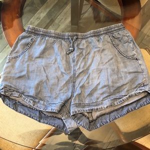 🎉5 for $25 sale🎉 XXL Chambray shorts